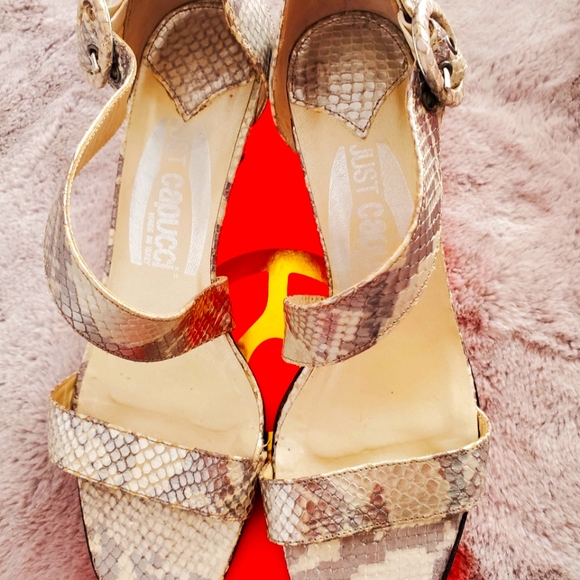 Just Capucci low heel sandals - Picture 1 of 4